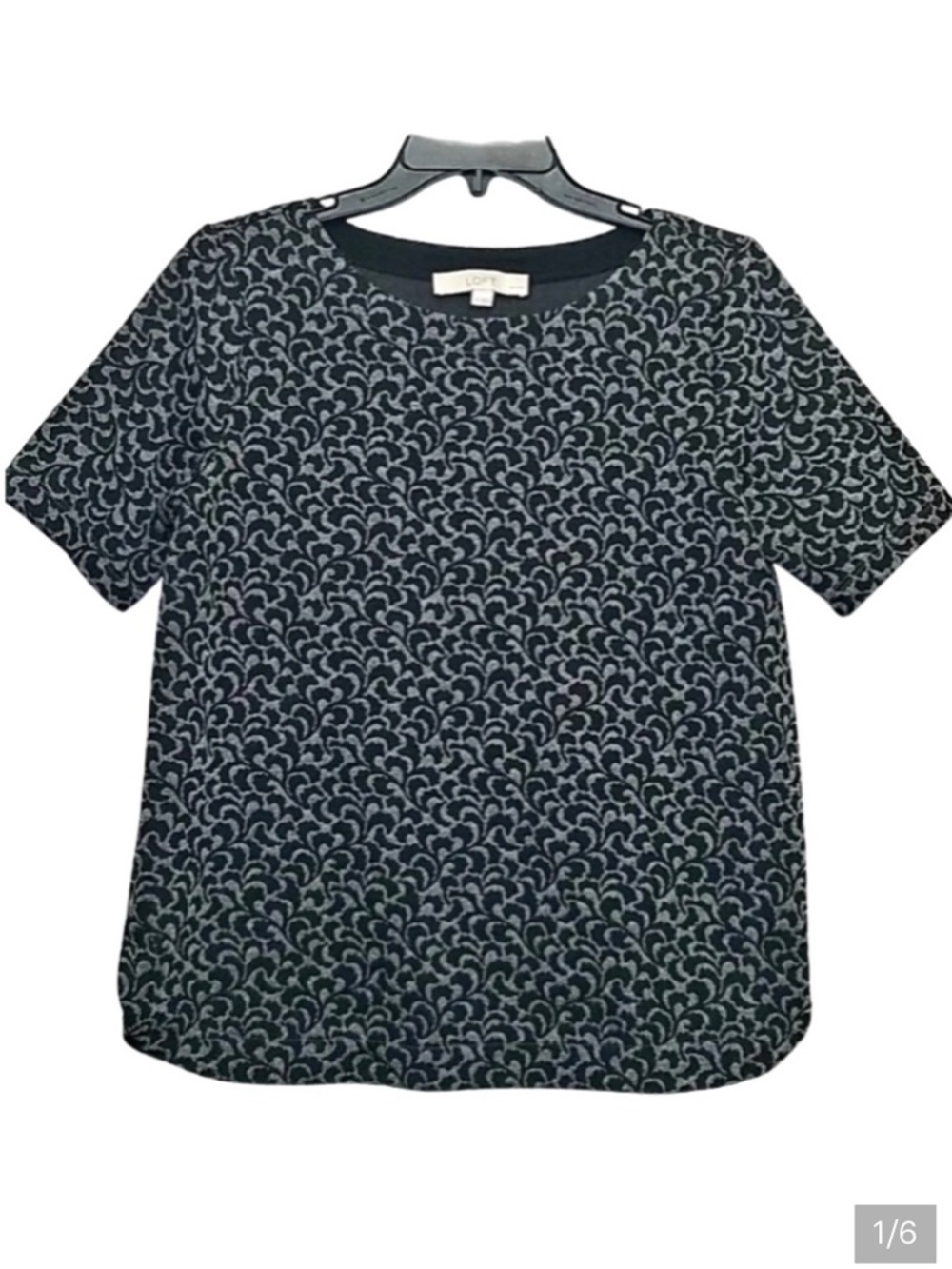 Loft Floral Leaf Patterned Top Black and Gray SP